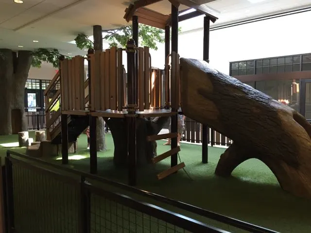 free indoor play area at the shops at worthington place