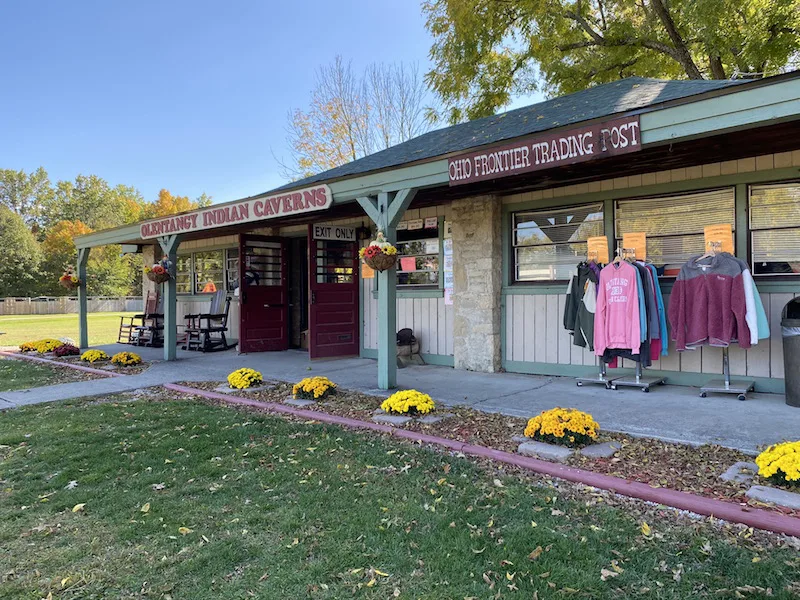 outside view of the gift shop at Olentangy Indian Caverns