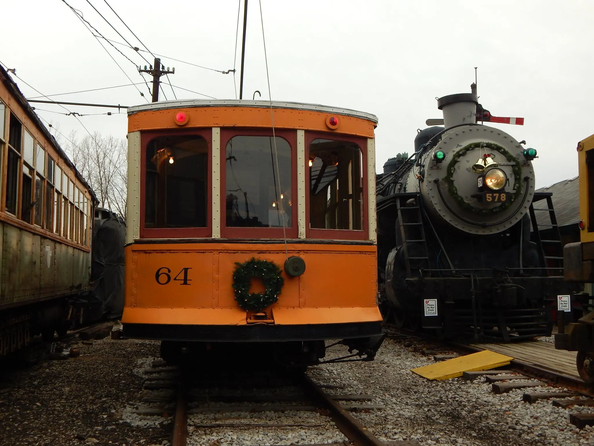 Train at Ohio Railway Museum.