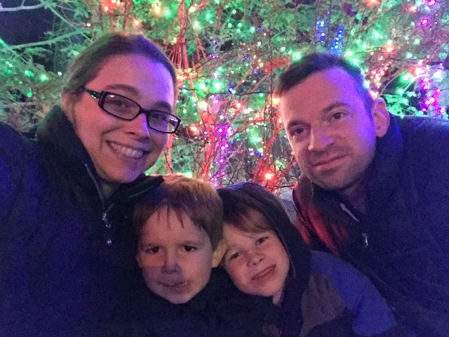 family at Wildlights at Columbus Zoo and Aquarium