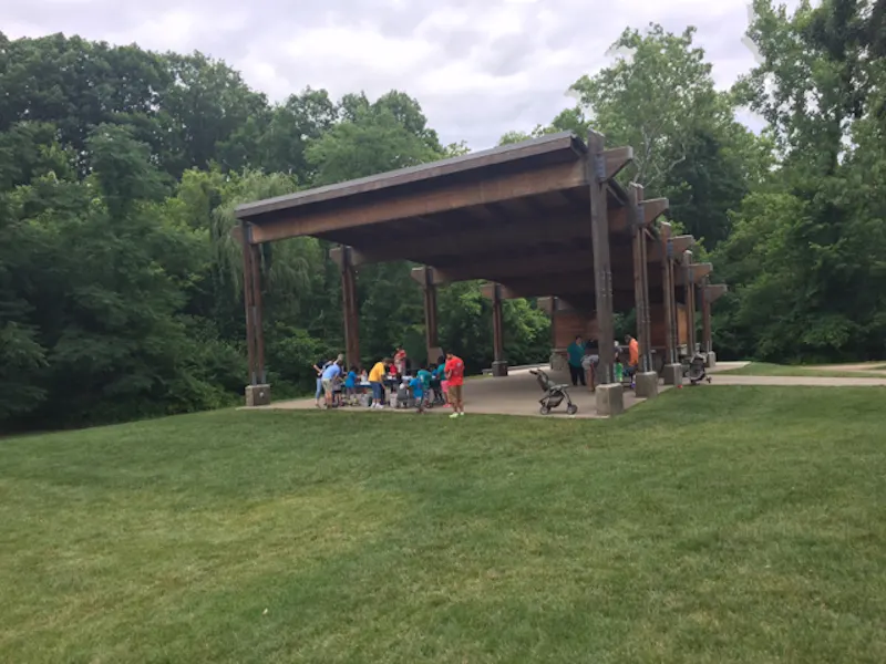 people in the Education Pavilion at Inniswood Metro Gardens