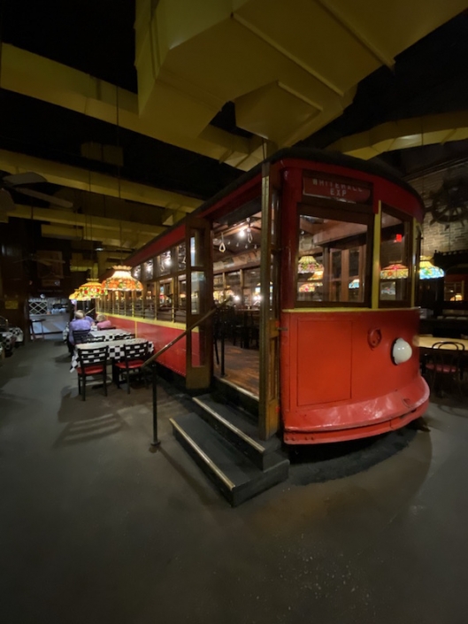 Make Spaghetti Warehouse Your Place for Celebrating this Spring!