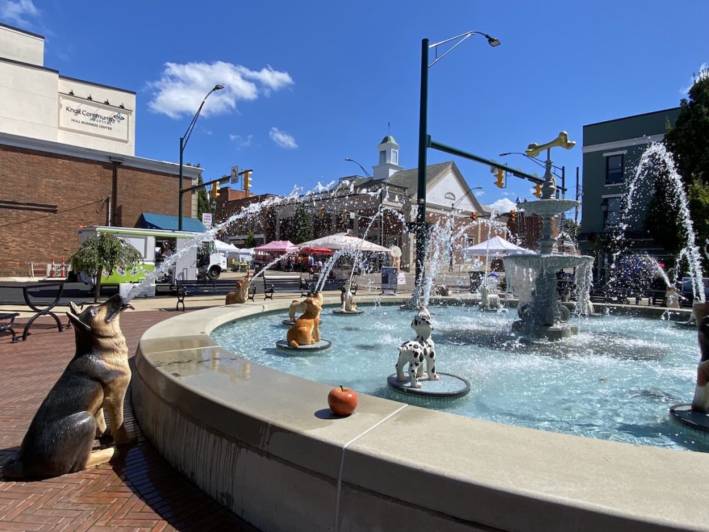 The Dog Fountain, a fun thing to do in Mount Vernon, Ohio.