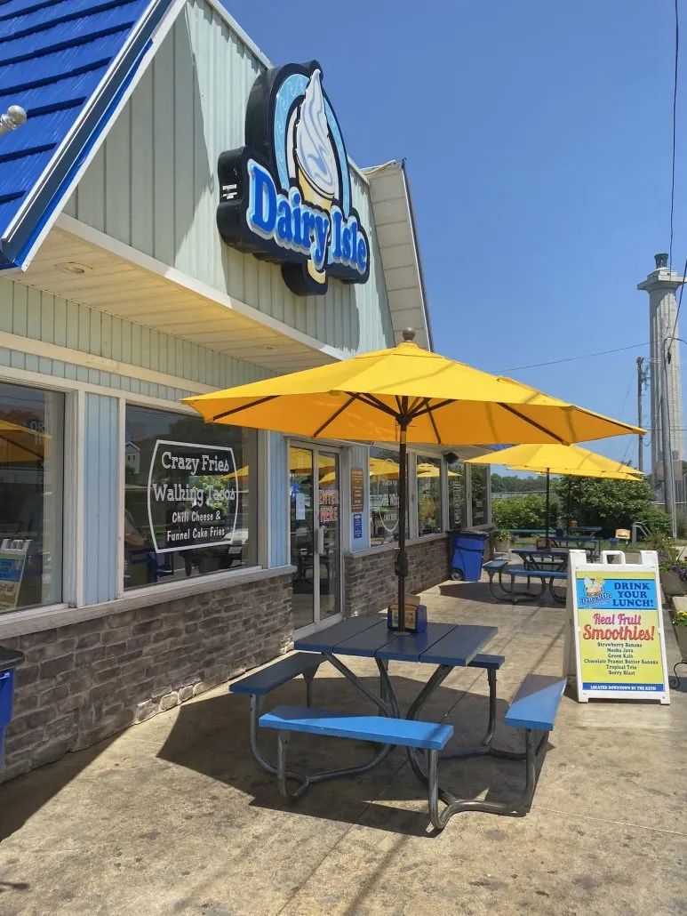 The front of the Dairy Isle with picnic tables.