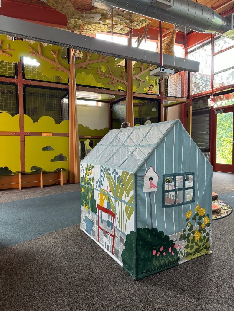 Indoor play area for kids at Scioto Audubon Metro Park.